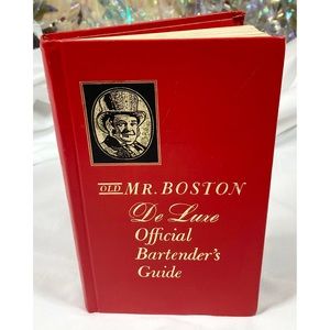 ⭐️ 3/$15 Old Mr. Boston DeLuxe Official Bartender’s Guide